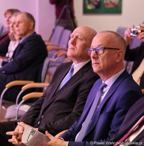 Marszałek województwa lubuskiego Marcin Jabłoński podczas uroczystych obchodów jubileuszu 60-lecia Lubuskiego Towarzystwa Naukowego w Muzeum Ziemi Lubuskiej w Zielonej Górze. 