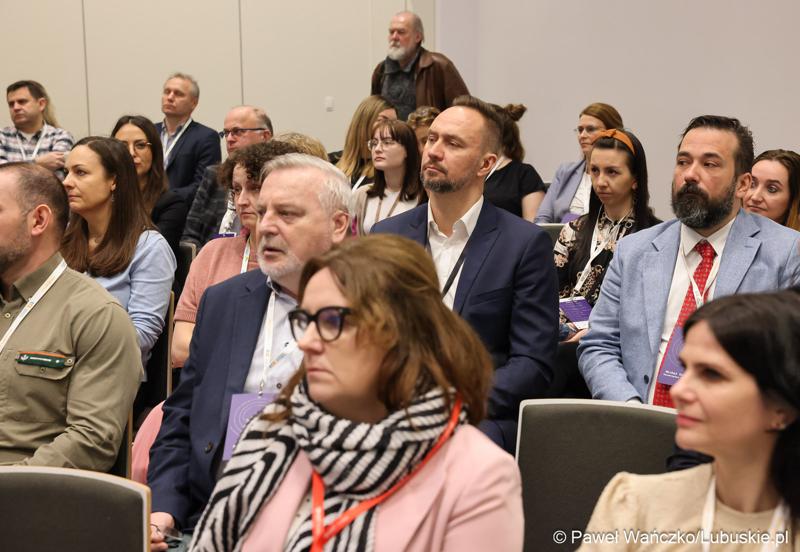Uczestnicy Konferencji SatGisPlan 2024 w Parku Technologii Kosmicznych w Zielonej Górze Nowym Kisielinie