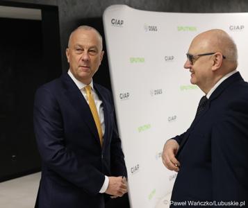 Uczestnicy Konferencji SatGisPlan 2024 w Parku Technologii Kosmicznych w Zielonej Górze Nowym Kisielinie