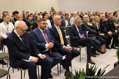 Uczestnicy Konferencji SatGisPlan 2024 w Parku Technologii Kosmicznych w Zielonej Górze Nowym Kisielinie
