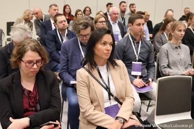 Uczestnicy Konferencji SatGisPlan 2024 w Parku Technologii Kosmicznych w Zielonej Górze Nowym Kisielinie