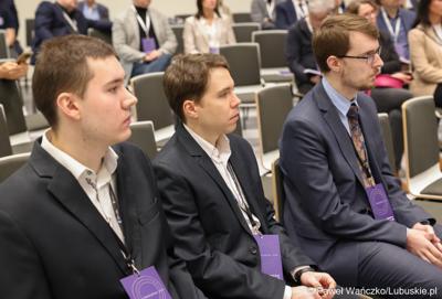 Uczestnicy Konferencji SatGisPlan 2024 w Parku Technologii Kosmicznych w Zielonej Górze Nowym Kisielinie