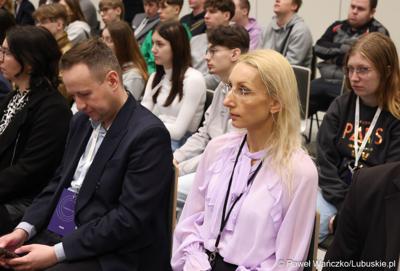 Uczestnicy Konferencji SatGisPlan 2024 w Parku Technologii Kosmicznych w Zielonej Górze Nowym Kisielinie