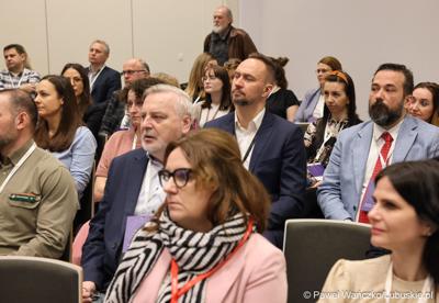 Uczestnicy Konferencji SatGisPlan 2024 w Parku Technologii Kosmicznych w Zielonej Górze Nowym Kisielinie