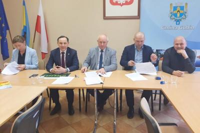 Podpisano kolejne umowy na budowę i modernizację dróg lokalnych
