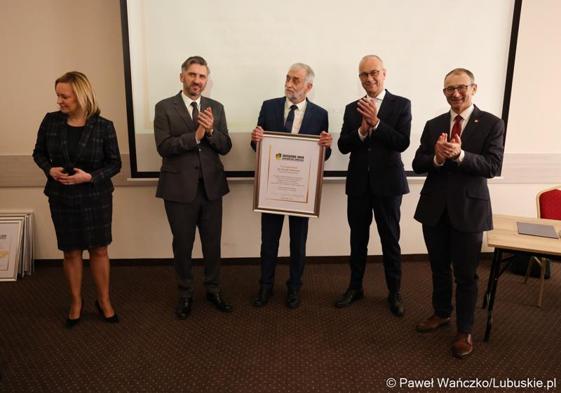 Uczestnicy walnego zgromadzenia członków Zrzeszenia Gmin Województwa Lubuskiego w Lubniewicach
