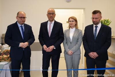 Oficjalne otwarcie Punktu Zgłoszeniowo-Koordynacyjnego dla osób w kryzysie zdrowia psychicznego w Międzyrzeczu. 