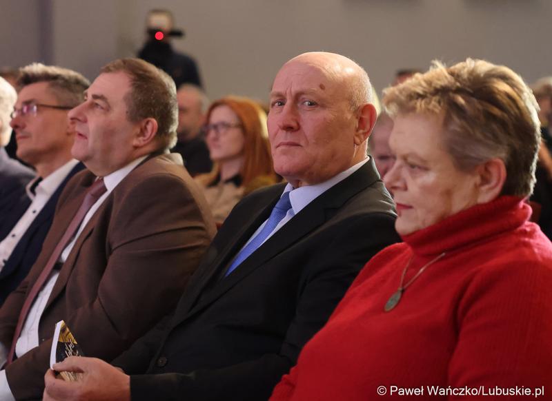 Uroczystość  wręczenia nagród i wyróżnień laureatom 30. Lubuskiego Wawrzynu Literackiego, 19. Lubuskiego Wawrzynu Naukowego i 10. Lubuskiego Wawrzynu Dziennikarskiego.