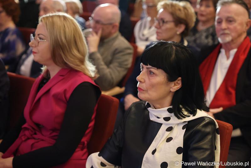 Uroczystość  wręczenia nagród i wyróżnień laureatom 30. Lubuskiego Wawrzynu Literackiego, 19. Lubuskiego Wawrzynu Naukowego i 10. Lubuskiego Wawrzynu Dziennikarskiego.