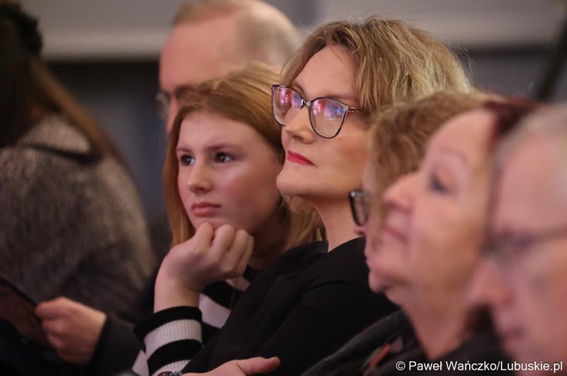 Uroczystość  wręczenia nagród i wyróżnień laureatom 30. Lubuskiego Wawrzynu Literackiego, 19. Lubuskiego Wawrzynu Naukowego i 10. Lubuskiego Wawrzynu Dziennikarskiego.