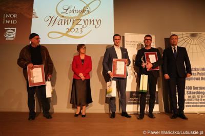 Uroczystość  wręczenia nagród i wyróżnień laureatom 30. Lubuskiego Wawrzynu Literackiego, 19. Lubuskiego Wawrzynu Naukowego i 10. Lubuskiego Wawrzynu Dziennikarskiego.