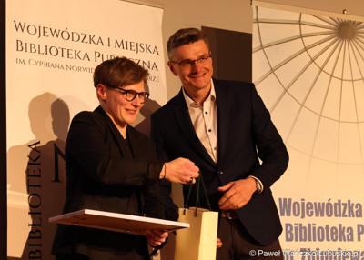 Uroczystość  wręczenia nagród i wyróżnień laureatom 30. Lubuskiego Wawrzynu Literackiego, 19. Lubuskiego Wawrzynu Naukowego i 10. Lubuskiego Wawrzynu Dziennikarskiego.