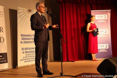 Uroczystość  wręczenia nagród i wyróżnień laureatom 30. Lubuskiego Wawrzynu Literackiego, 19. Lubuskiego Wawrzynu Naukowego i 10. Lubuskiego Wawrzynu Dziennikarskiego.