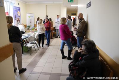 Pierwsza Kawiarenka Zdrowia zawitała do Szpitala Uniwersyteckiego w Zielonej Górze, a dokładnie do poradni przyszpitalnych przy ul. Podgórnej