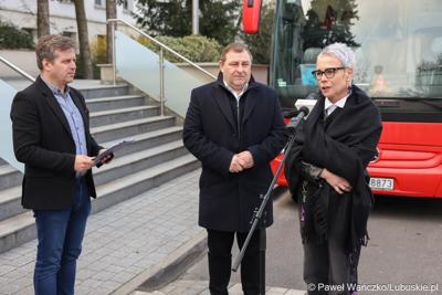 Akcja Krwiodawstwa przed Urzędem Marszałkowskim Województwa Lubuskiego w Zielonej Górze