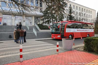 Akcja Krwiodawstwa przed Urzędem Marszałkowskim Województwa Lubuskiego w Zielonej Górze