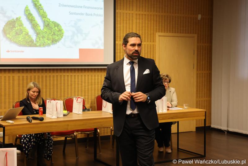 Uczestnicy trzydniowego seminarium skarbników województw w Zielonej Górze