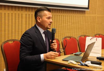 Uczestnik trzydniowego seminarium skarbników województw w Zielonej Górze