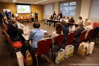 Uczestnicy trzydniowego seminarium skarbników województw w Zielonej Górze