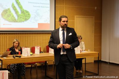 Uczestnicy trzydniowego seminarium skarbników województw w Zielonej Górze