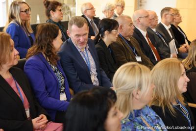 Uczestnicy seminarium pt. 25 lat województwa lubuskiego, które w ramach Tygodnia Statystycznego zorganizował Urząd Statystyczny w Zielonej Górze