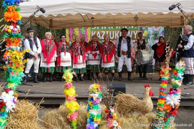 Tradycyjny jarmark wiosennych kolorów, czyli Kaziuki 2024 w Muzeum Etnograficznym w Zielonej Górze-Ochli. 