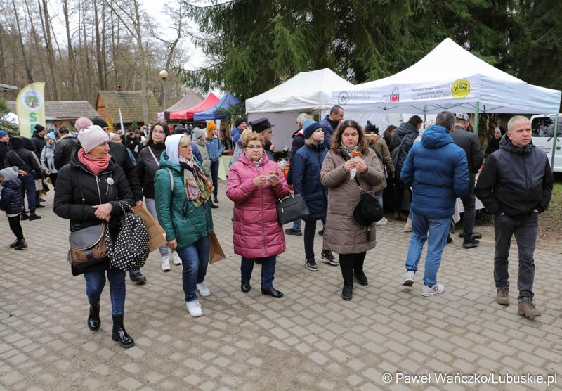 Tradycyjny jarmark wiosennych kolorów, czyli Kaziuki 2024 w Muzeum Etnograficznym w Zielonej Górze-Ochli.