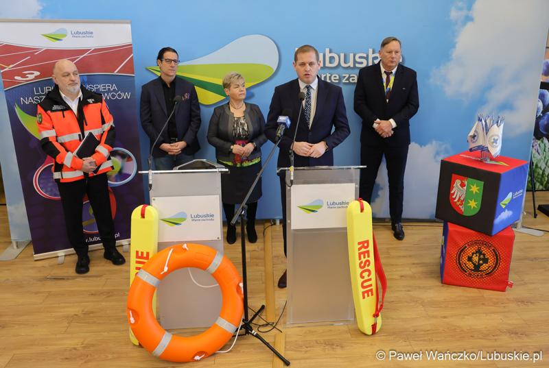 Uczestnicy konferencji prasowej w Sali Prasowej Urzędu Marszałkowskiego Województwa Lubuskiego