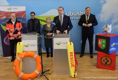Uczestnicy konferencji prasowej w Sali Prasowej Urzędu Marszałkowskiego Województwa Lubuskiego