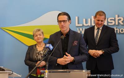 Uczestnicy konferencji prasowej w Sali Prasowej Urzędu Marszałkowskiego Województwa Lubuskiego