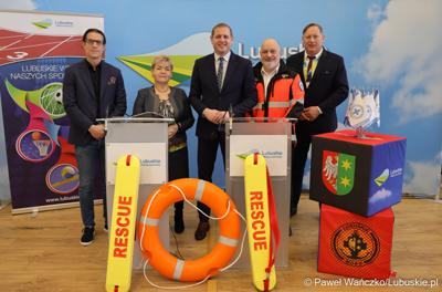 Uczestnicy konferencji prasowej w Sali Prasowej Urzędu Marszałkowskiego Województwa Lubuskiego