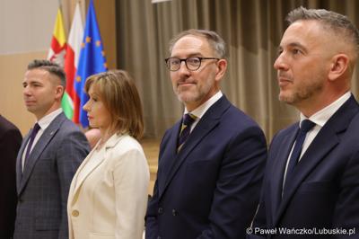 Podczas poniedziałkowej (18 marca 2024 r.) sesji Sejmiku wręczono "Odznaki Honorowe za Zasługi dla Województwa Lubuskiego".