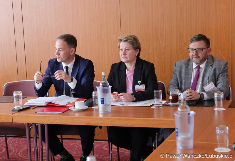 Uczestnicy 48. obrad Komitetu ds. Współpracy Międzyregionalnej Polsko-Niemieckiej Komisji Międzyrządowej ds. Współpracy Regionalnej i Przygranicznej w Görlitz