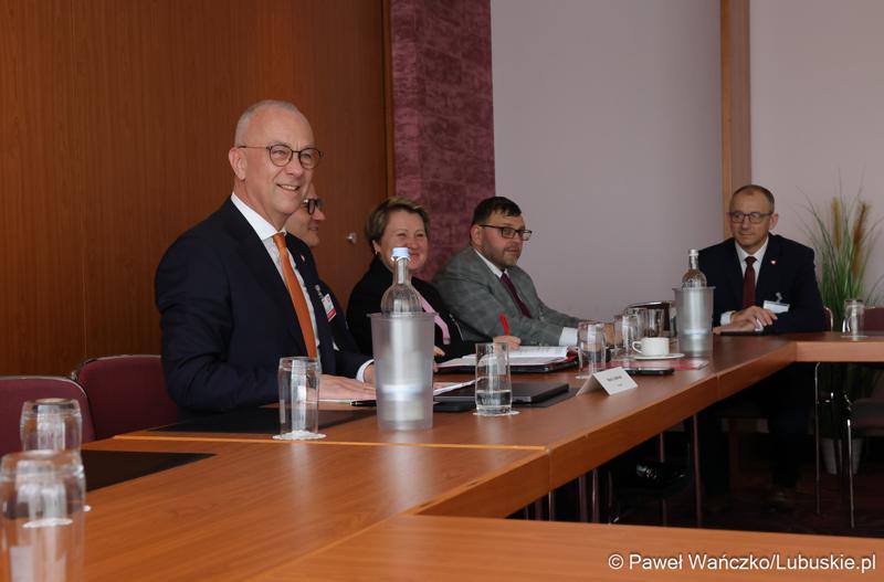 Uczestnicy 48. obrad Komitetu ds. Współpracy Międzyregionalnej Polsko-Niemieckiej Komisji Międzyrządowej ds. Współpracy Regionalnej i Przygranicznej w Görlitz
