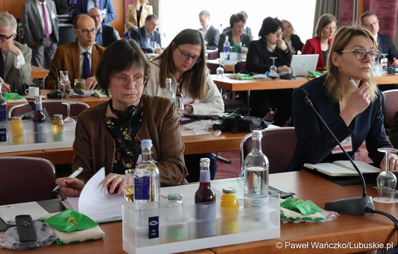 Uczestnicy 48. obrad Komitetu ds. Współpracy Międzyregionalnej Polsko-Niemieckiej Komisji Międzyrządowej ds. Współpracy Regionalnej i Przygranicznej w Görlitz