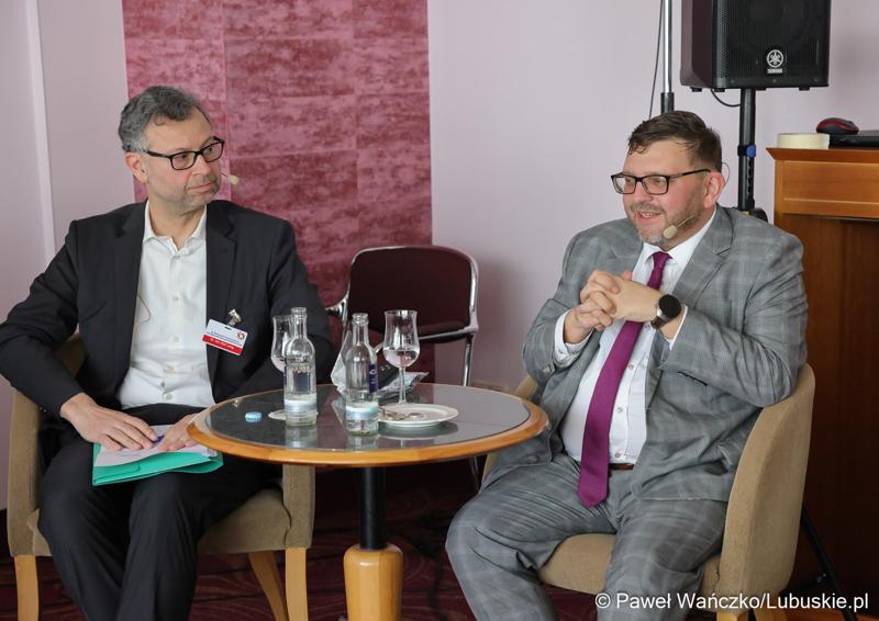 Uczestnicy 48. obrad Komitetu ds. Współpracy Międzyregionalnej Polsko-Niemieckiej Komisji Międzyrządowej ds. Współpracy Regionalnej i Przygranicznej w Görlitz