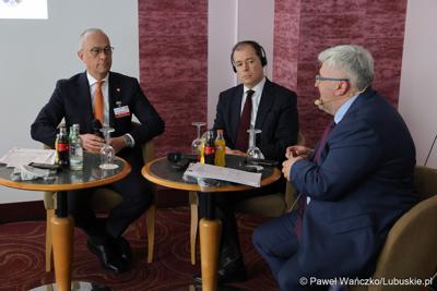 Uczestnicy 48. obrad Komitetu ds. Współpracy Międzyregionalnej Polsko-Niemieckiej Komisji Międzyrządowej ds. Współpracy Regionalnej i Przygranicznej w Görlitz 