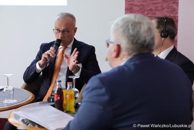 Uczestnicy 48. obrad Komitetu ds. Współpracy Międzyregionalnej Polsko-Niemieckiej Komisji Międzyrządowej ds. Współpracy Regionalnej i Przygranicznej w Görlitz 