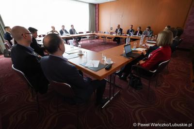 Uczestnicy 48. obrad Komitetu ds. Współpracy Międzyregionalnej Polsko-Niemieckiej Komisji Międzyrządowej ds. Współpracy Regionalnej i Przygranicznej w Görlitz 