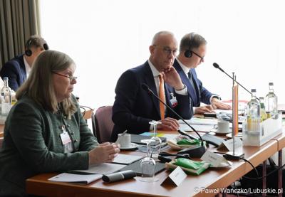 Uczestnicy 48. obrad Komitetu ds. Współpracy Międzyregionalnej Polsko-Niemieckiej Komisji Międzyrządowej ds. Współpracy Regionalnej i Przygranicznej w Görlitz 