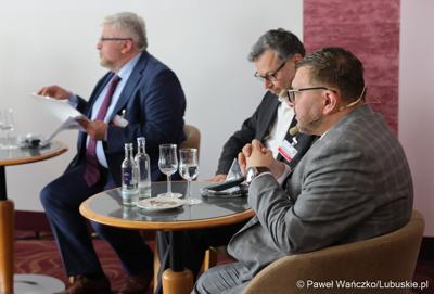 Uczestnicy 48. obrad Komitetu ds. Współpracy Międzyregionalnej Polsko-Niemieckiej Komisji Międzyrządowej ds. Współpracy Regionalnej i Przygranicznej w Görlitz 