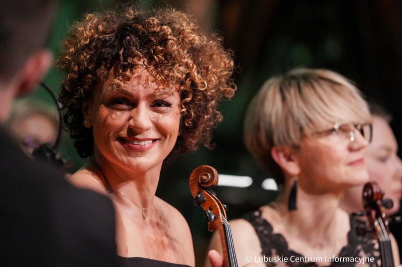 19 marca 2024 r. Koncert pod nazwą „Klasyka polskiej piosenki” w Filharmonii Zielonogórskiej w ramach cyklu „Lubuskie wita wiosnę!”