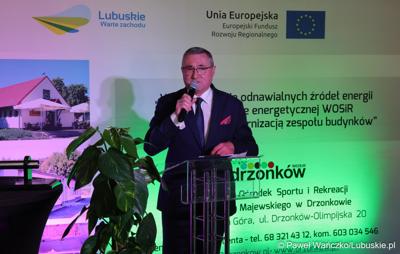 Uczestnicy konferencji międzynarodowej "Zielona Energia dla Sportu w Wojewódzkim Ośrodku Sportu i Rekreacji w Zielonej Górze-Drzonkowie