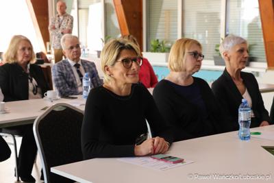 Uczestnicy konferencji międzynarodowej "Zielona Energia dla Sportu w Wojewódzkim Ośrodku Sportu i Rekreacji w Zielonej Górze-Drzonkowie