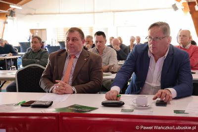 Uczestnicy konferencji międzynarodowej "Zielona Energia dla Sportu w Wojewódzkim Ośrodku Sportu i Rekreacji w Zielonej Górze-Drzonkowie