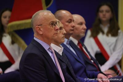 Marszałek Marcin Jabłoński na uroczystości z okazji 30-lecia miasta Torzym