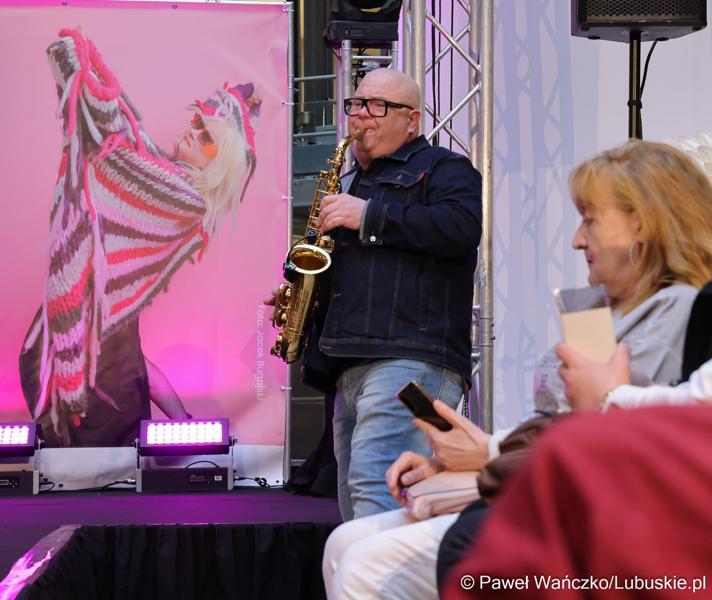Pokaz kolekcji „New Pop Art”, Natalii Ślizowskiej w gorzowskiej Askanie