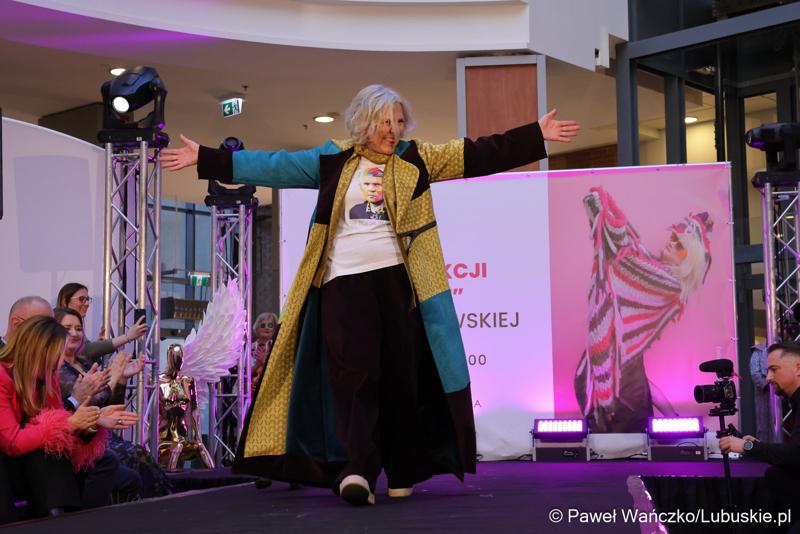 Pokaz kolekcji „New Pop Art”, Natalii Ślizowskiej w gorzowskiej Askanie