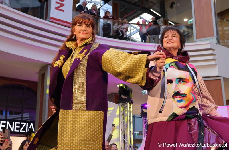 Pokaz kolekcji „New Pop Art”, Natalii Ślizowskiej w gorzowskiej Askanie