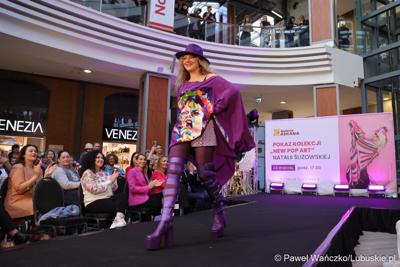 Pokaz kolekcji „New Pop Art”, Natalii Ślizowskiej w gorzowskiej Askanie 
